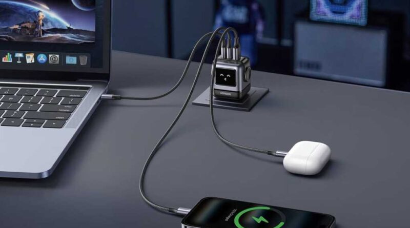 Ugreen Uno cute 3-port GaN charger