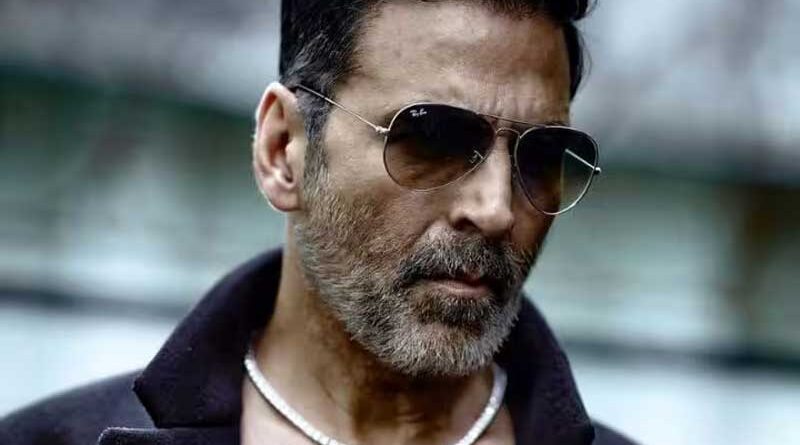 Akshay Kumar trolled brutally | cinejosh.com