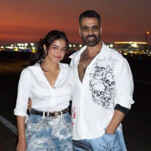 Akshay prank startles Wamiqa Gabbi in Bhoot Bangla