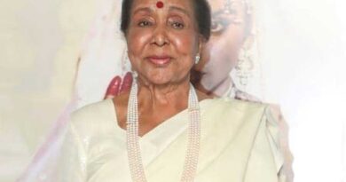 Legendary singer Asha Bhosle passes away