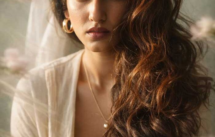 Cyber Crime Case Filed Against Vishnupriya Bheemineni