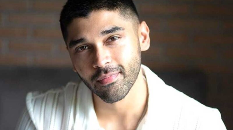 Dhruv Vikram set to make his debut in Tollywood