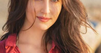 Elli AvrRam talks about B-Town and South