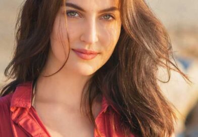 Elli AvrRam talks about B-Town and South