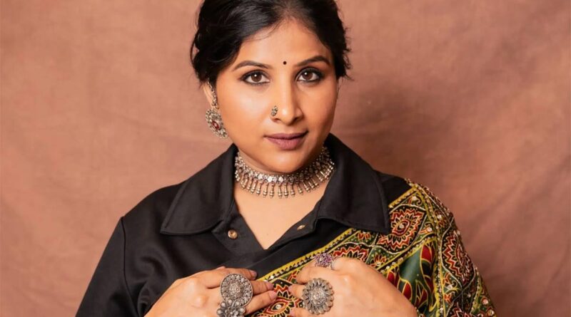 Mangli rubbishes cheating allegations | cinejosh.com