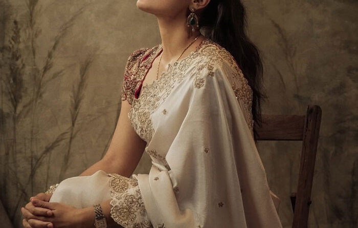 Rashmika Mandanna Looks Ethereal In An Expensive Saree At An Award Event