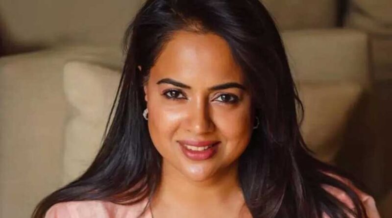 Sameera Reddy Reveals Bollywood Luxury Pressure