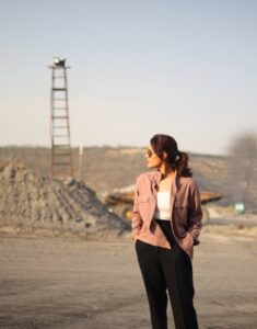 Samyuktha shoots in red hot sun for The Black Gold