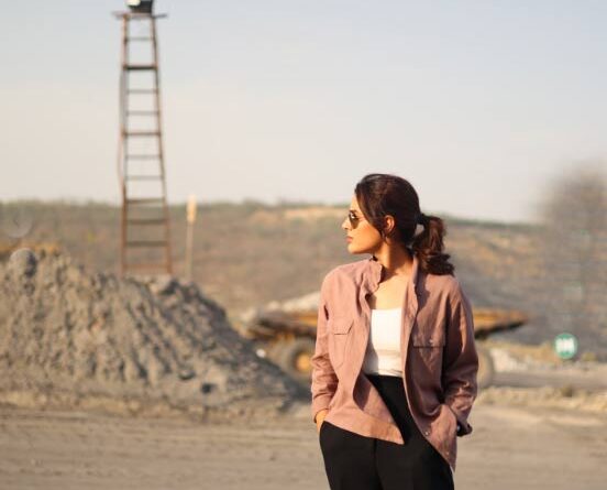 Samyuktha shoots in red hot sun for The Black Gold