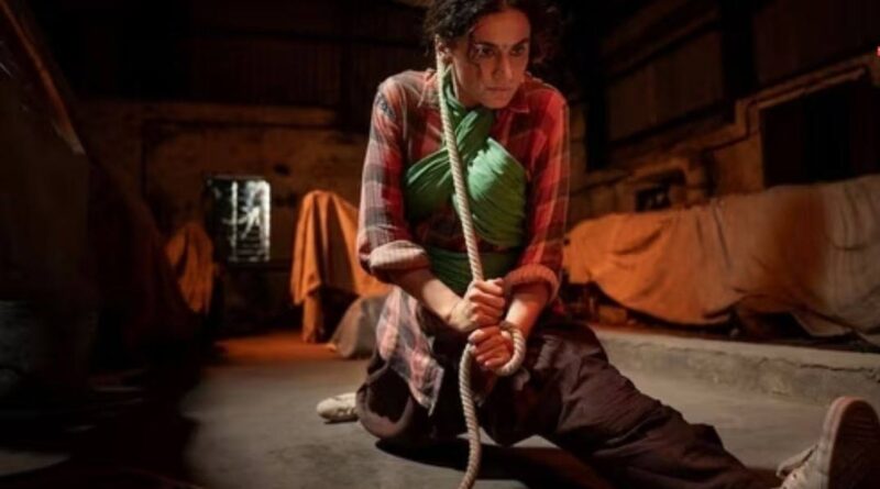 Taapsee Blindfolded Action Sequences In Gandhari