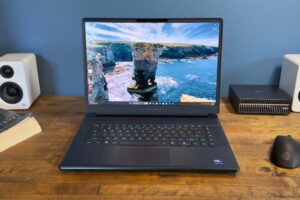 Alienware 16-inch Area-51 hero