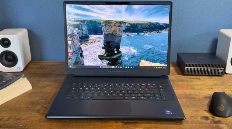 Alienware 16-inch Area-51 hero