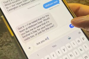 iPhone AI chatbot