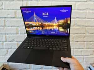 Acer TravelMate P6 14 AI in hand