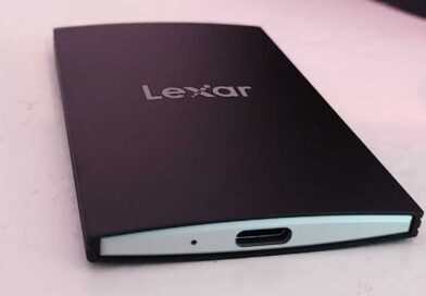 Lexar SL500 hero