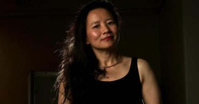 The years behind bars that inspired Lei's stage show