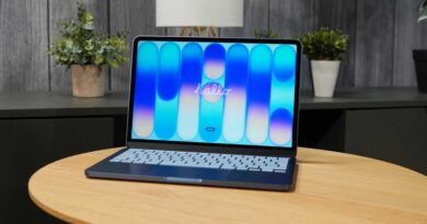 macbook neo 2026 indigo review 1