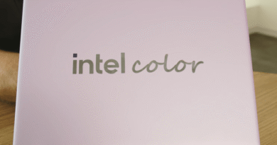 Intel Color Project Firefly laptop
