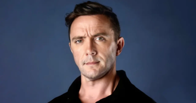 Peter Serafinowicz to play Peeves as makers expand Hogwarts cast