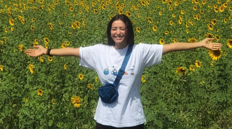 Asha Negi drops pictures from her recent trip, calls it 'lost in field of gold'