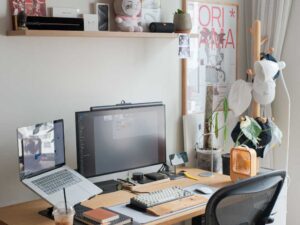 Dorm room tech cropped