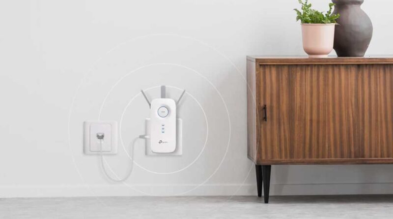 TP-Link AC1900 Wi-Fi Range Extender RE550