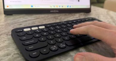 ChatGPT and keyboard