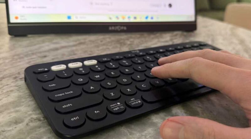 ChatGPT and keyboard