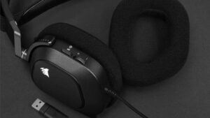 Corsair HS80 RGB USB gaming headset