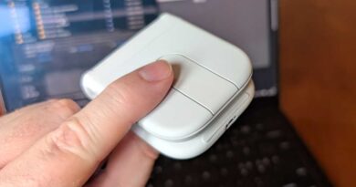 Logitech Mobi Fold