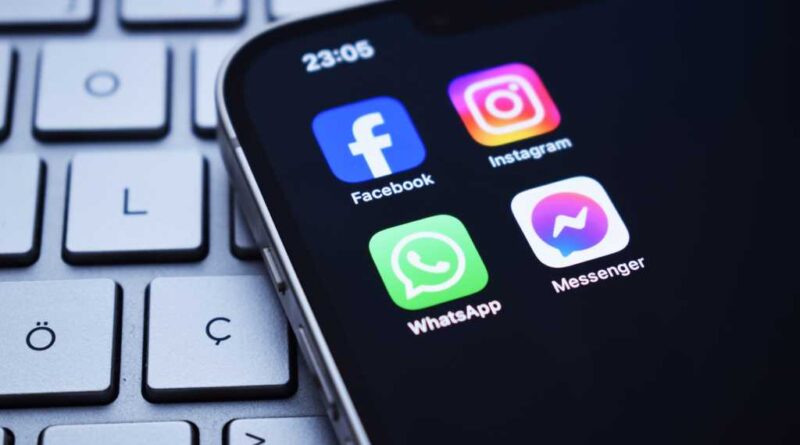 Facebook Instagram Whatsapp App Icons