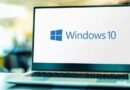 Laptop mit Windows 10 Logo