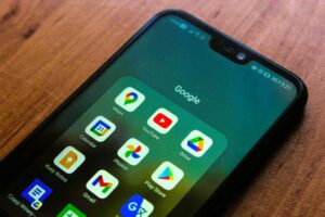 Google apps on phone warmer