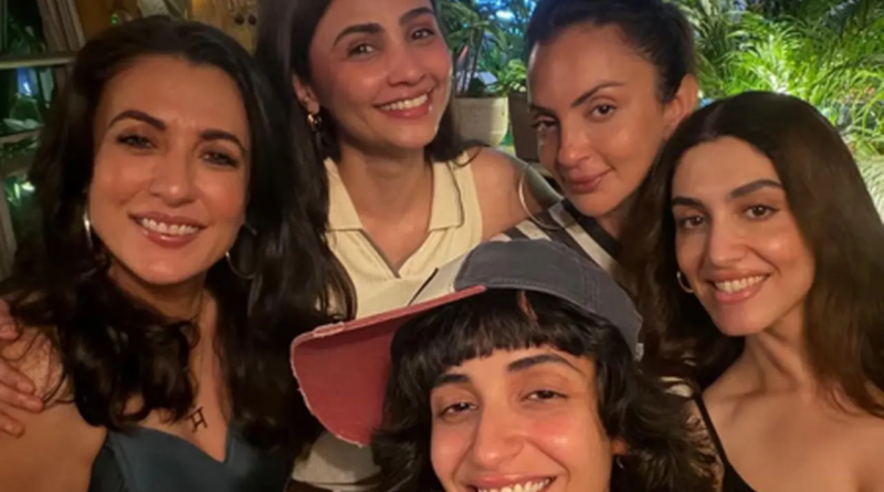 ‘Alliance’ girls Mini Mathur, Seema Sajdeh, Daisy Shah and Ruhee Dosani reunite over dinner
