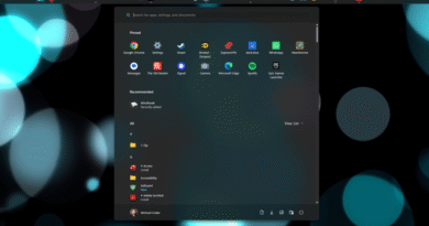 Windows 11 top task bar