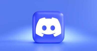 Discord icon as a block on a blue-purple background