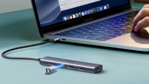 Ugreen Revodok 5-in-1 USB-C Hub