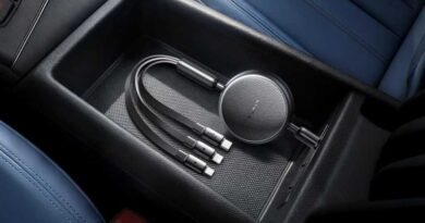 Lisen 3-in-1 retractable car USB charging cable