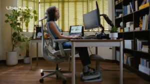 LiberNovo Omni Desk 2